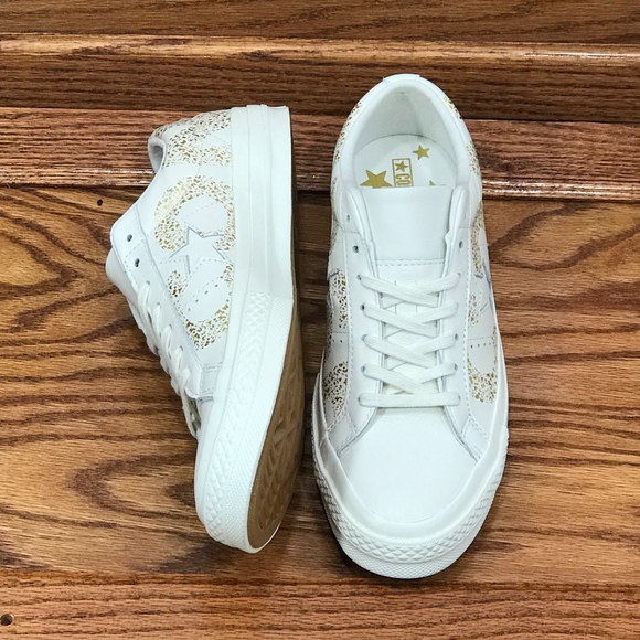 Converse One Star Ox Egret Gold Shoes - Picture 4 of 8